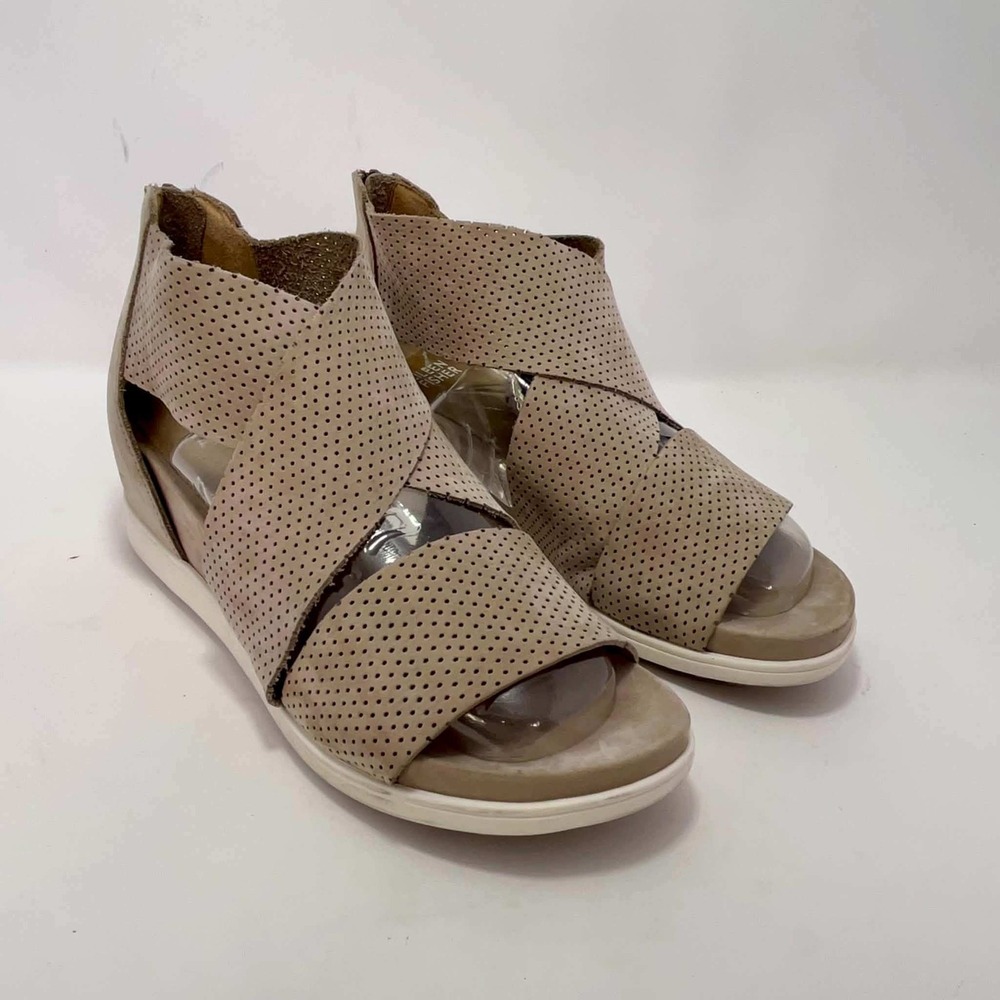Eileen Fisher Sport Perforated Leather Wedge Sandals Beige Straps Zip Womens 7.5